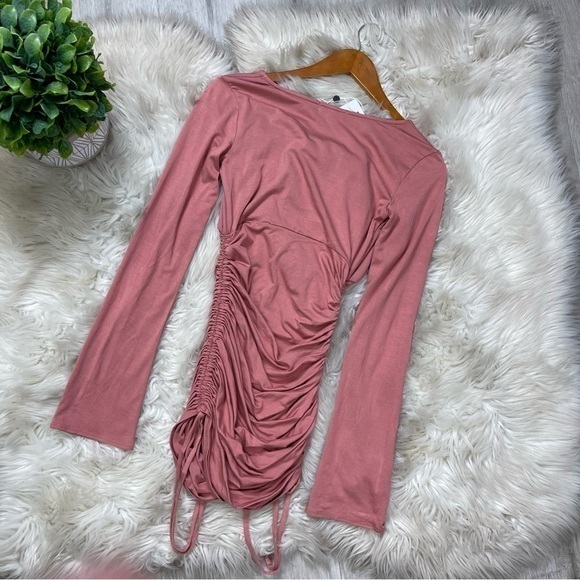 Lovers + Friends Willow‎ Dress in Rose Pink - Picture 7 of 9